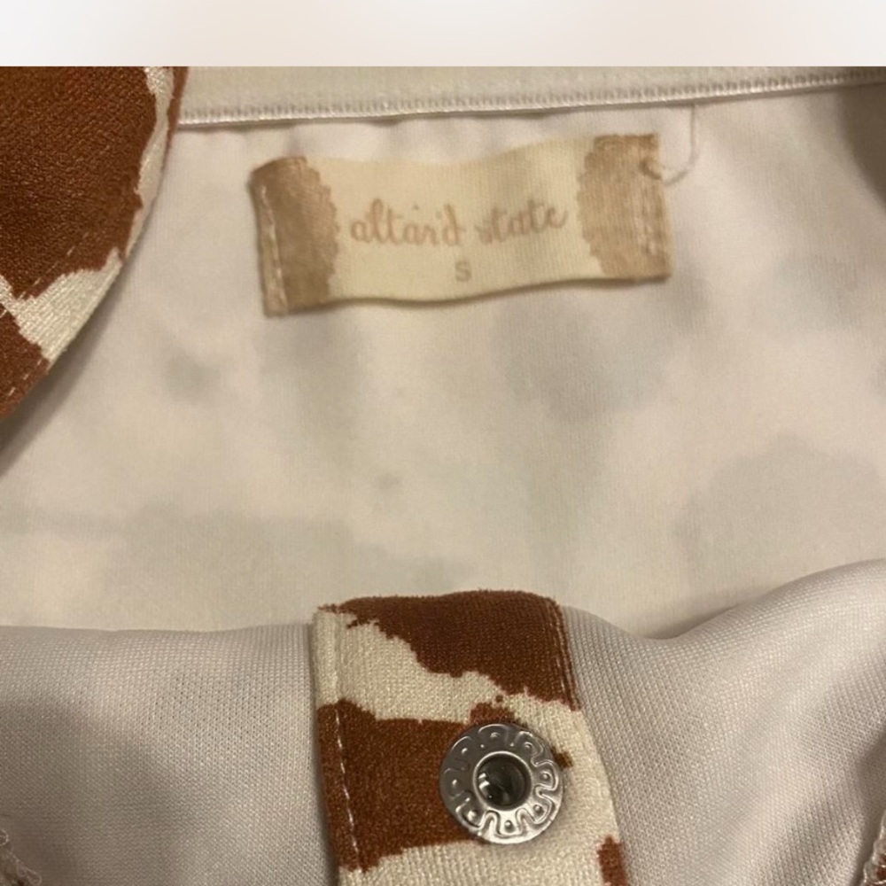 Altar'd State Brown and Cream Patterned Crop Top - Picture 4 of 6